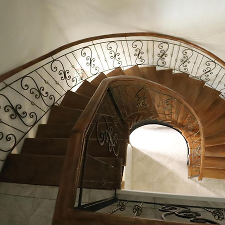 Hotel City Кутаиси Екстериор снимка