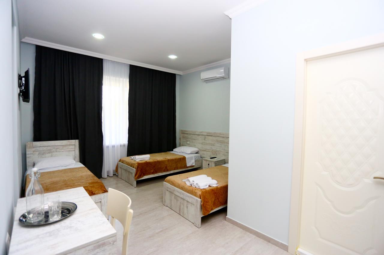 Hotel City Кутаиси Екстериор снимка