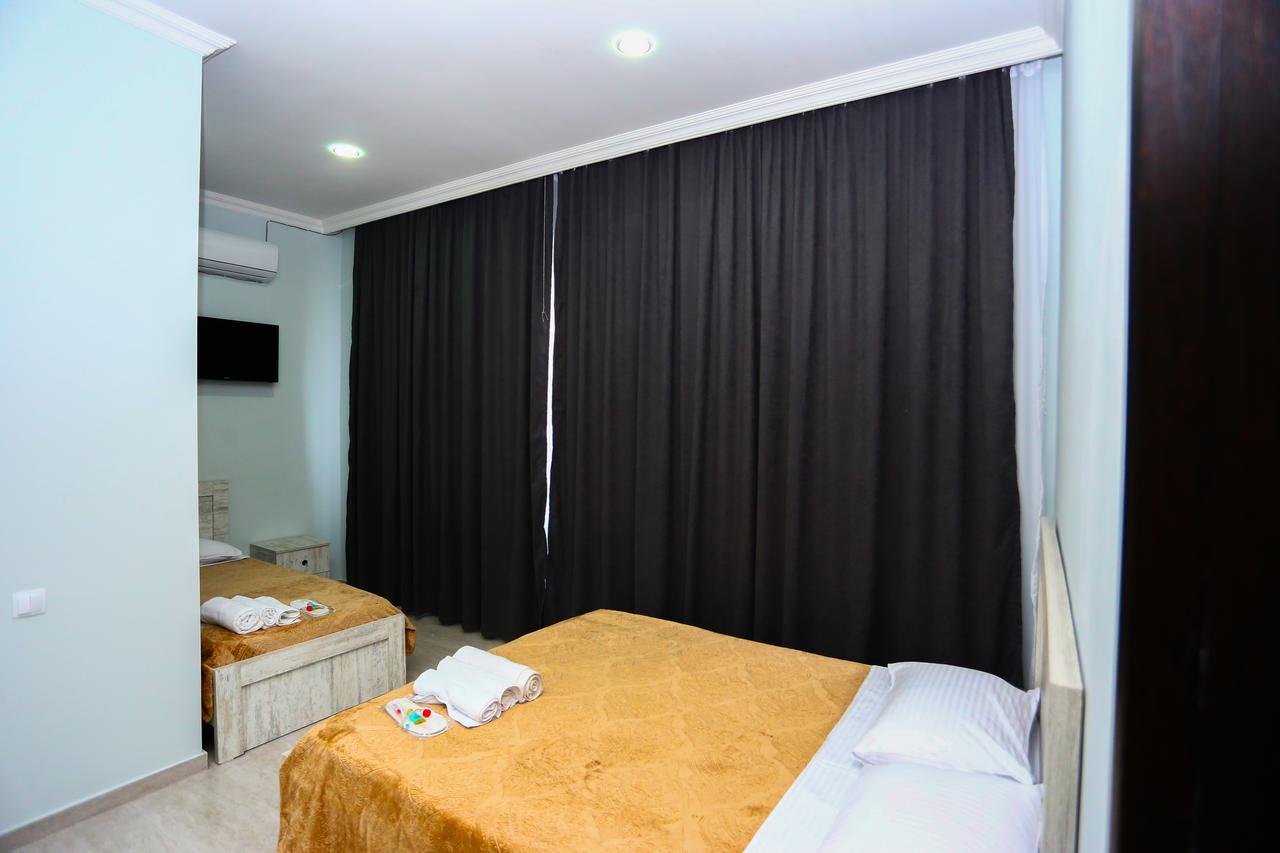 Hotel City Кутаиси Екстериор снимка