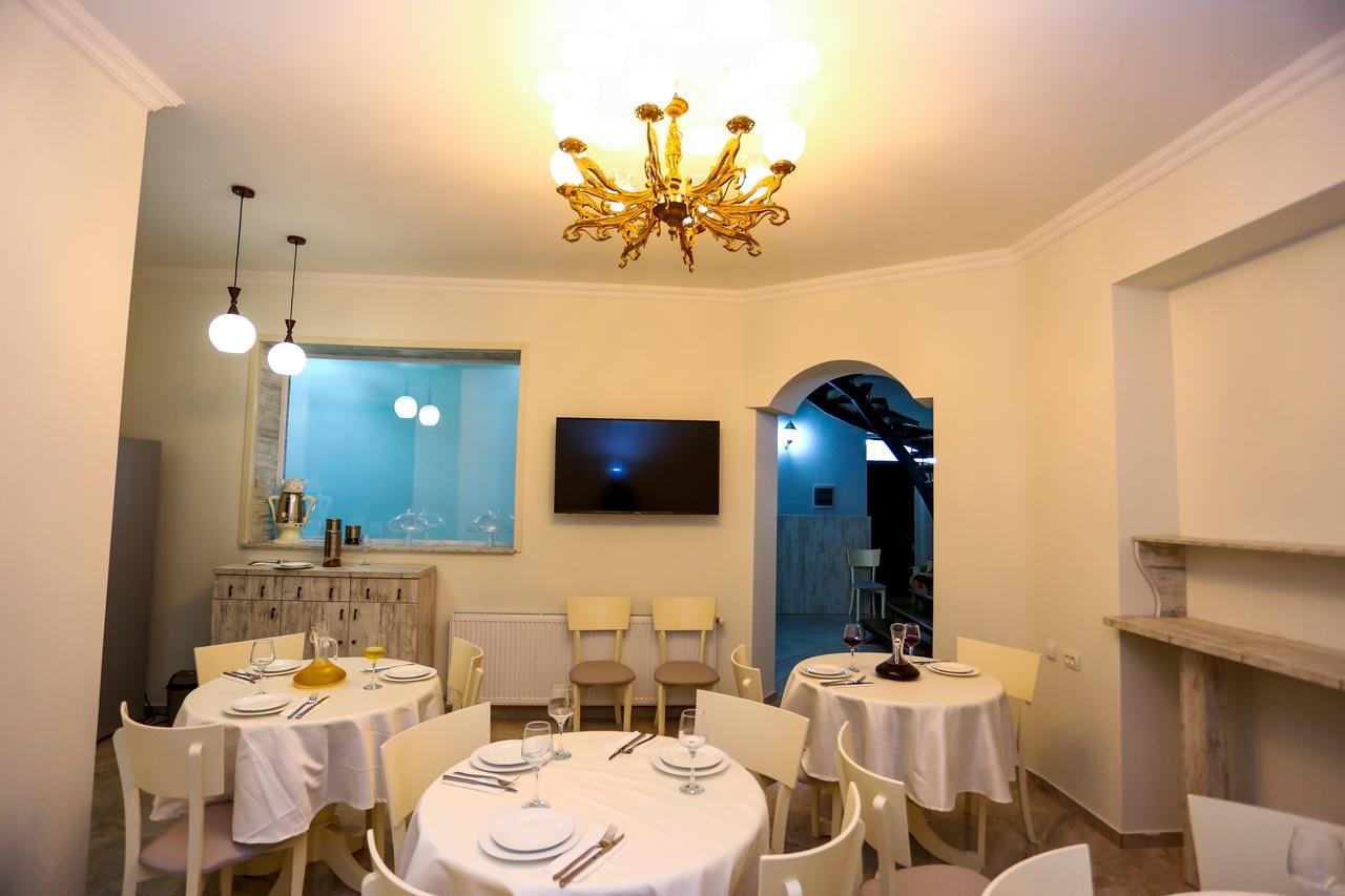 Hotel City Кутаиси Екстериор снимка